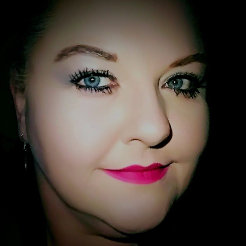 Meet your Posher, Carla